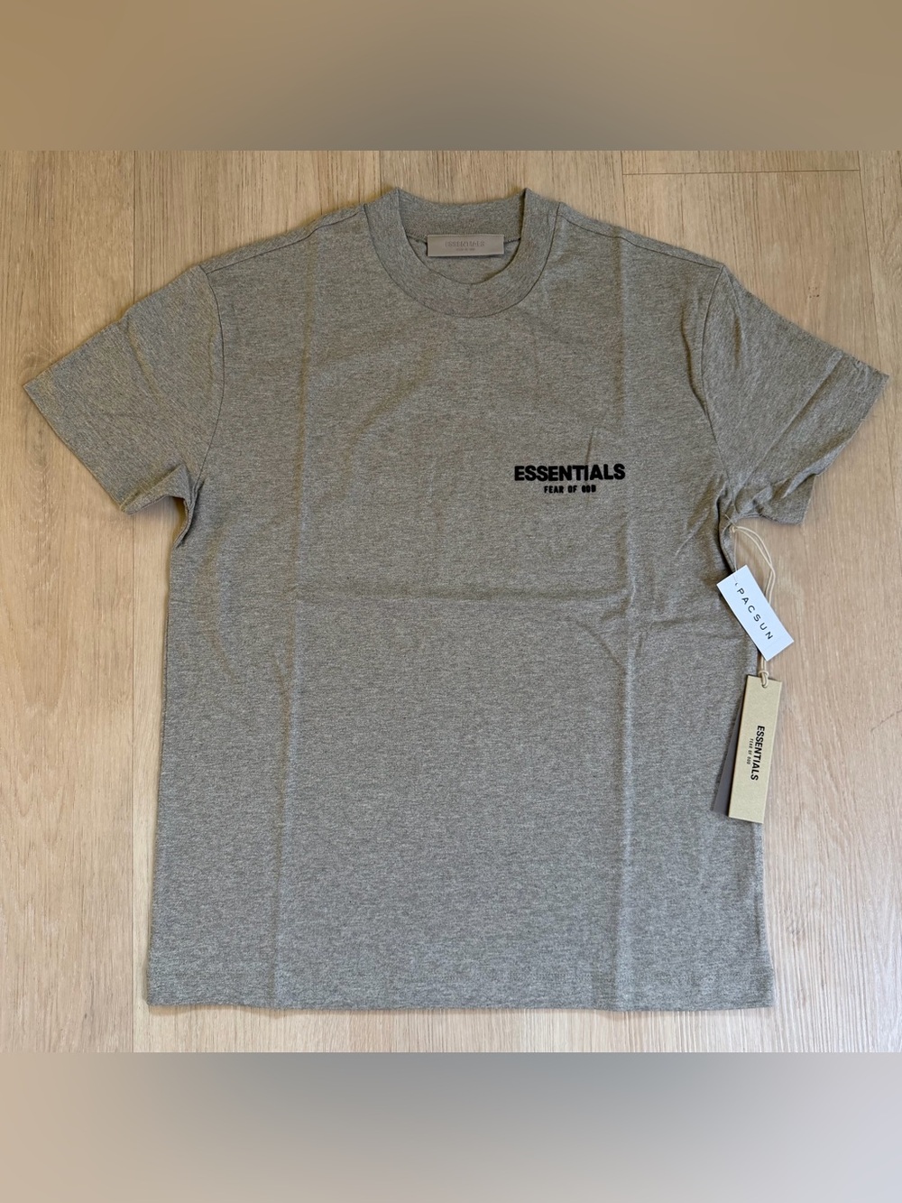 Fear of God Essentials Short Sleeves Tee in Dark Oatmeal NWT Size XS